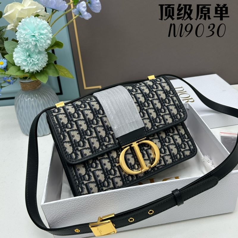 D*or montaigne bags